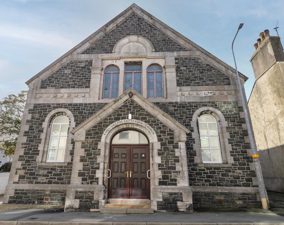 The Church ホーリーヘッド エクステリア 写真